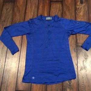 Athleta Pacifica long sleeve 1/4 zip top - size M